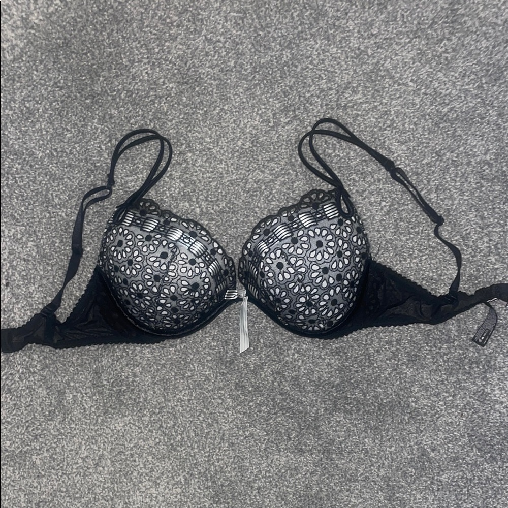 Victoria's Secret Black and White padded push up  Bra